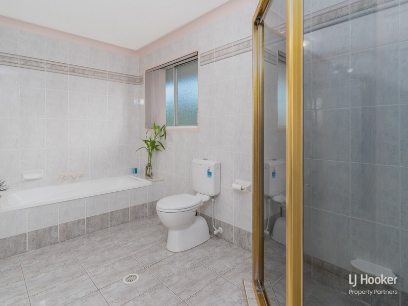 150 Lancaster Circuit, Stretton QLD 4116