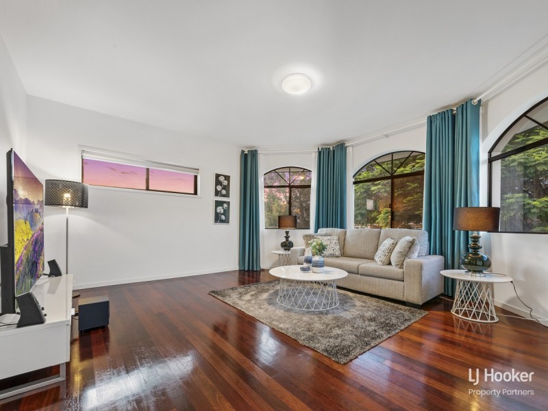 10 Chalmers Place, Sunnybank QLD 4109