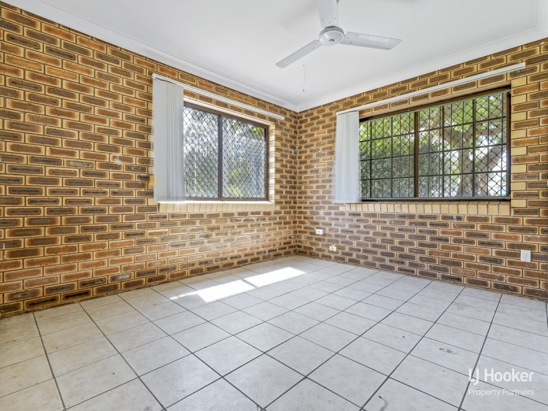 1 Estoril Street, Robertson QLD 4109