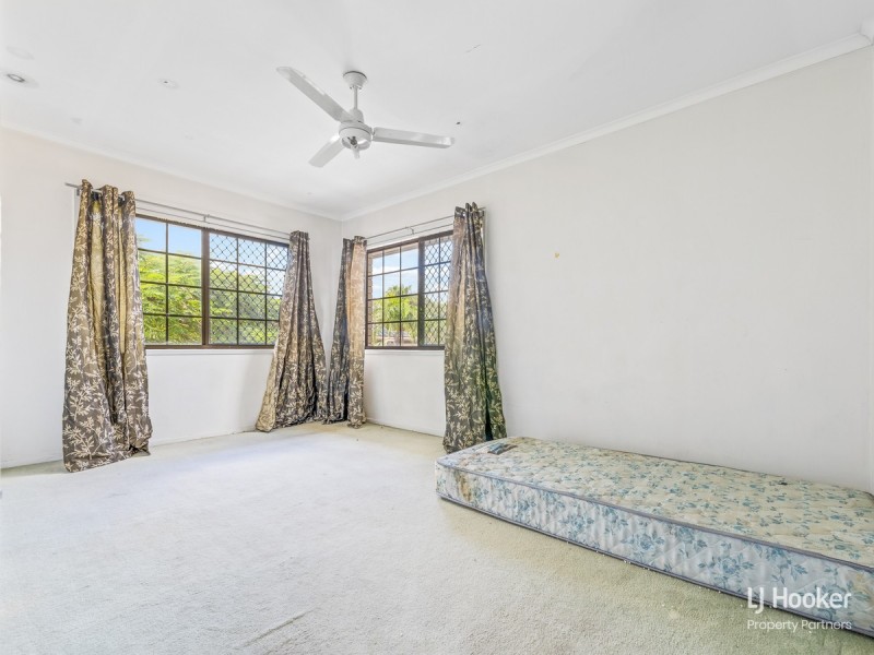 1 Estoril Street, Robertson QLD 4109