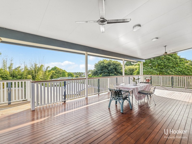 15 Greenmount Avenue, Holland Park QLD 4121