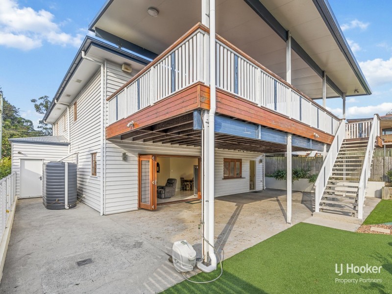 15 Greenmount Avenue, Holland Park QLD 4121