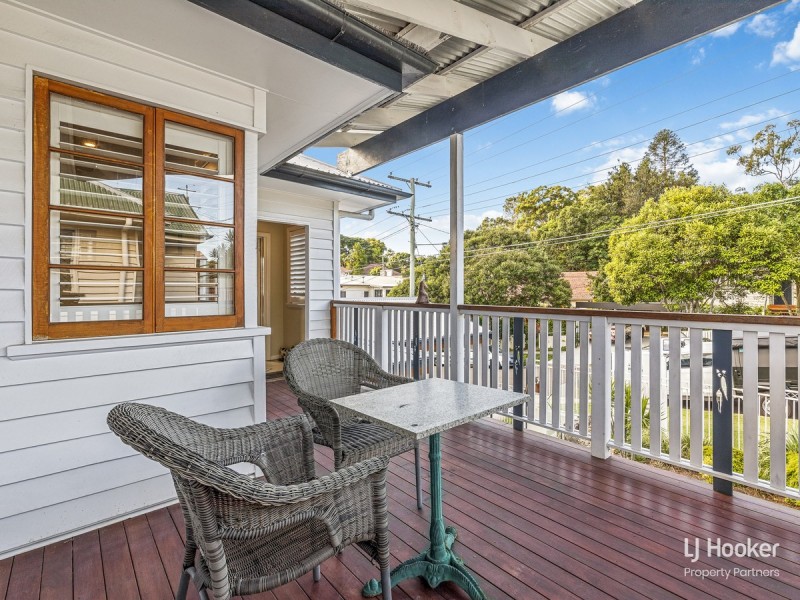 15 Greenmount Avenue, Holland Park QLD 4121