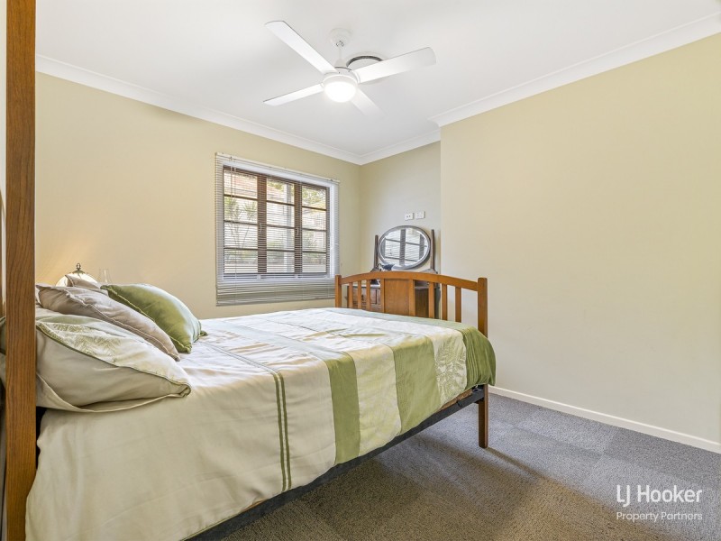 15 Greenmount Avenue, Holland Park QLD 4121