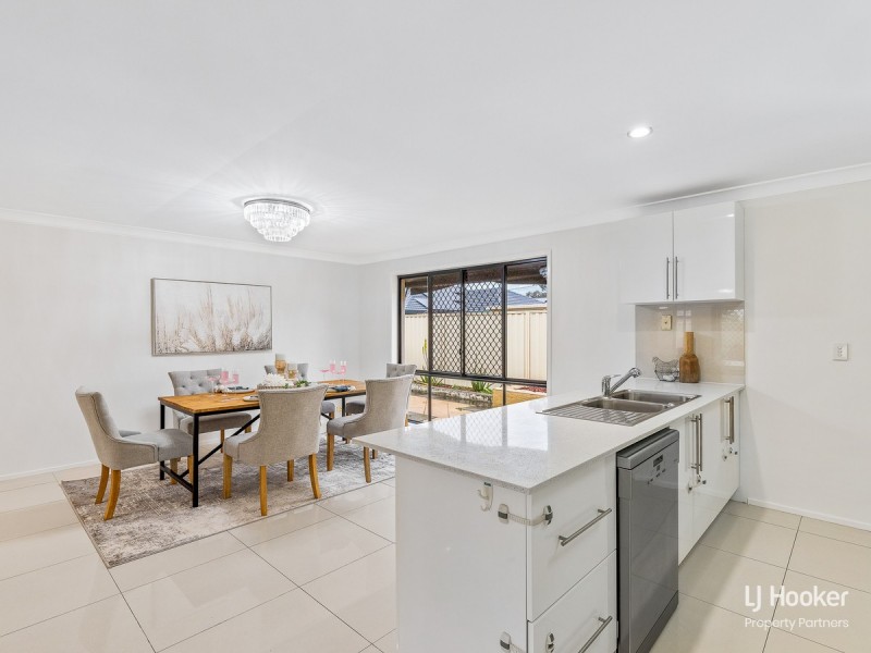 2 Hampshire Court, Calamvale QLD 4116