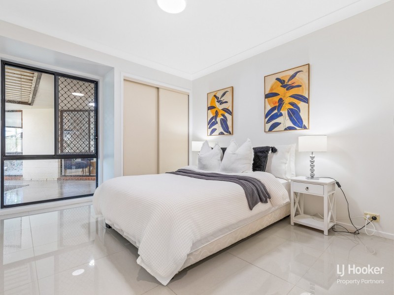 2 Hampshire Court, Calamvale QLD 4116