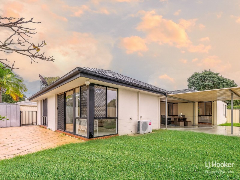 2 Hampshire Court, Calamvale QLD 4116