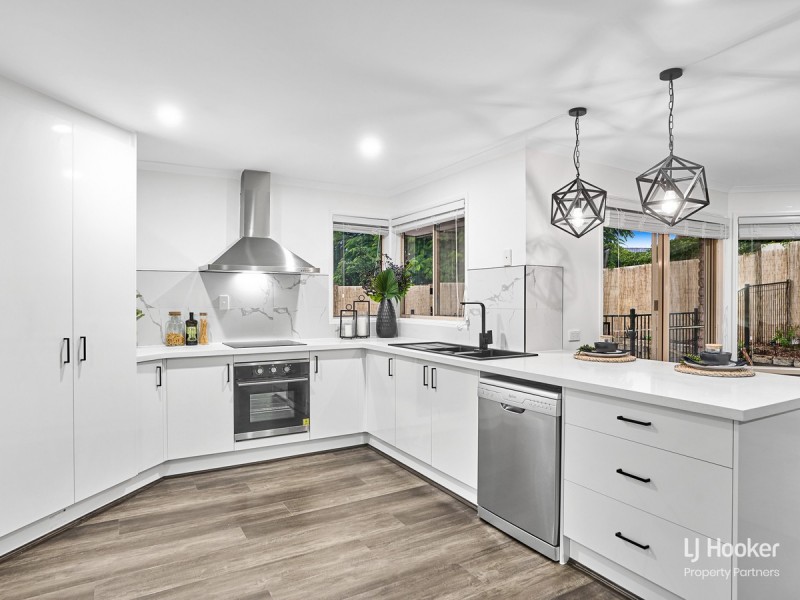 11 Paddington Crescent, Stretton QLD 4116