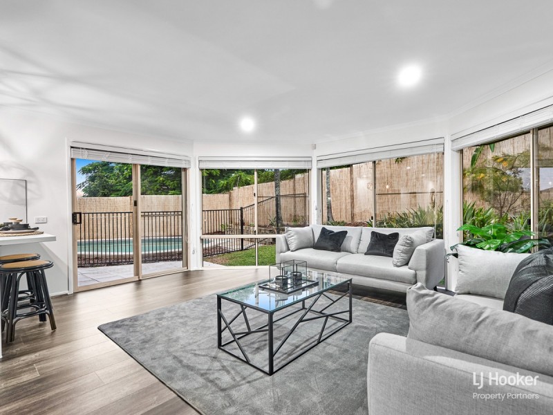 11 Paddington Crescent, Stretton QLD 4116