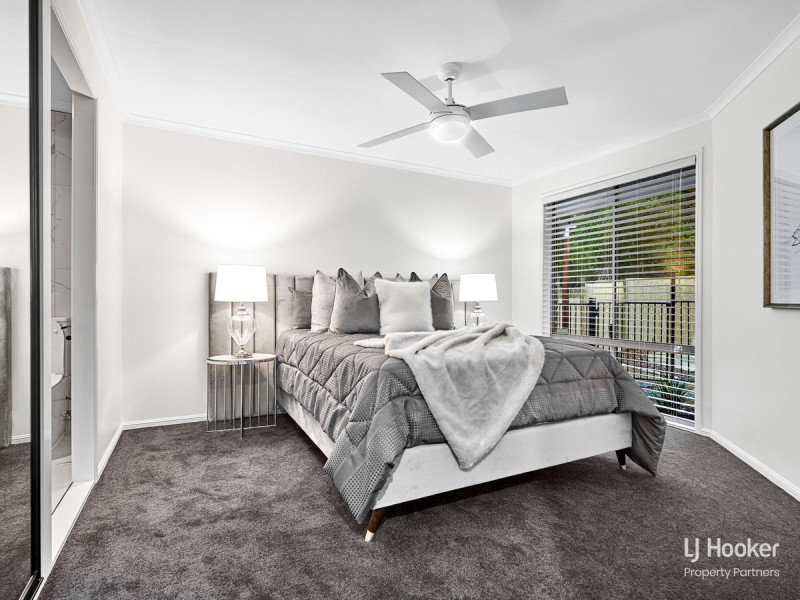 11 Paddington Crescent, Stretton QLD 4116