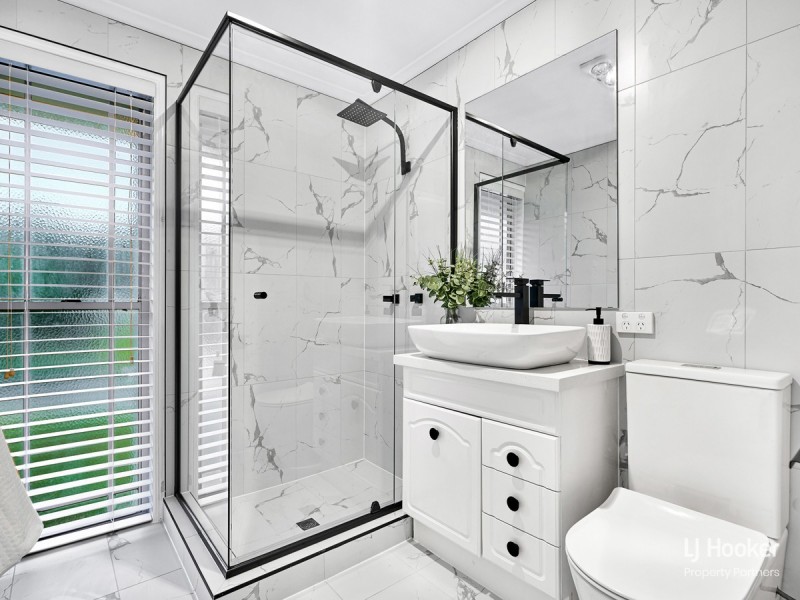 11 Paddington Crescent, Stretton QLD 4116