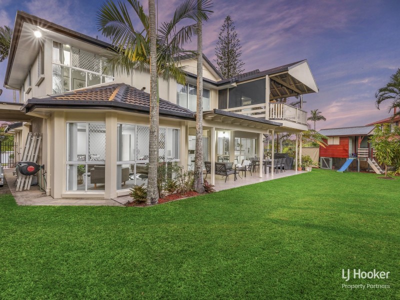 12 Boorala Crescent, Eight Mile Plains QLD 4113