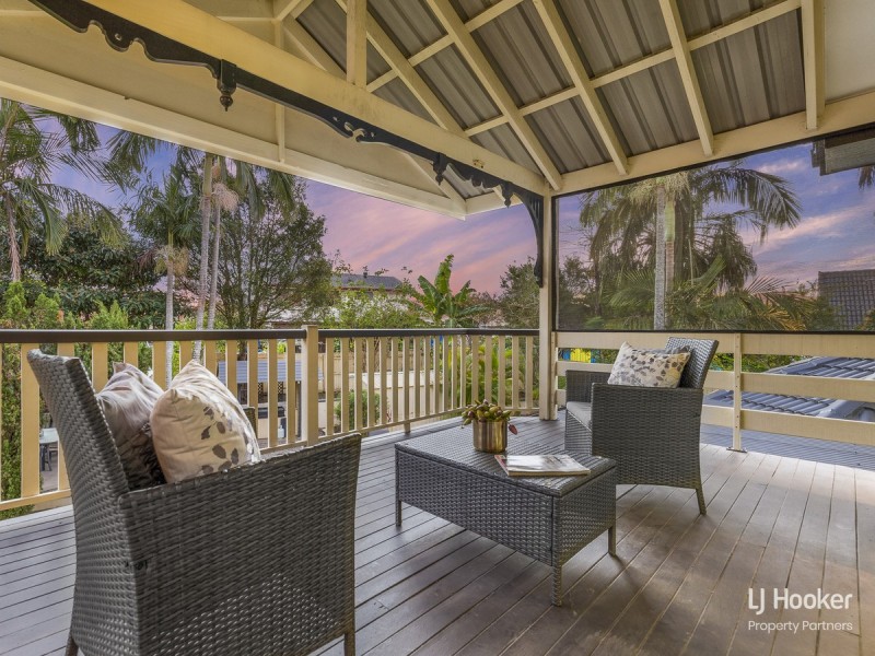 12 Boorala Crescent, Eight Mile Plains QLD 4113