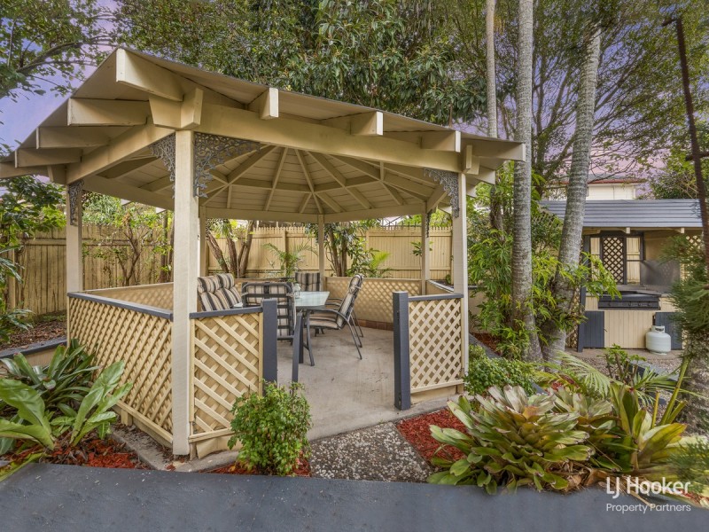 12 Boorala Crescent, Eight Mile Plains QLD 4113