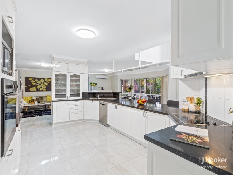 12 Boorala Crescent, Eight Mile Plains QLD 4113