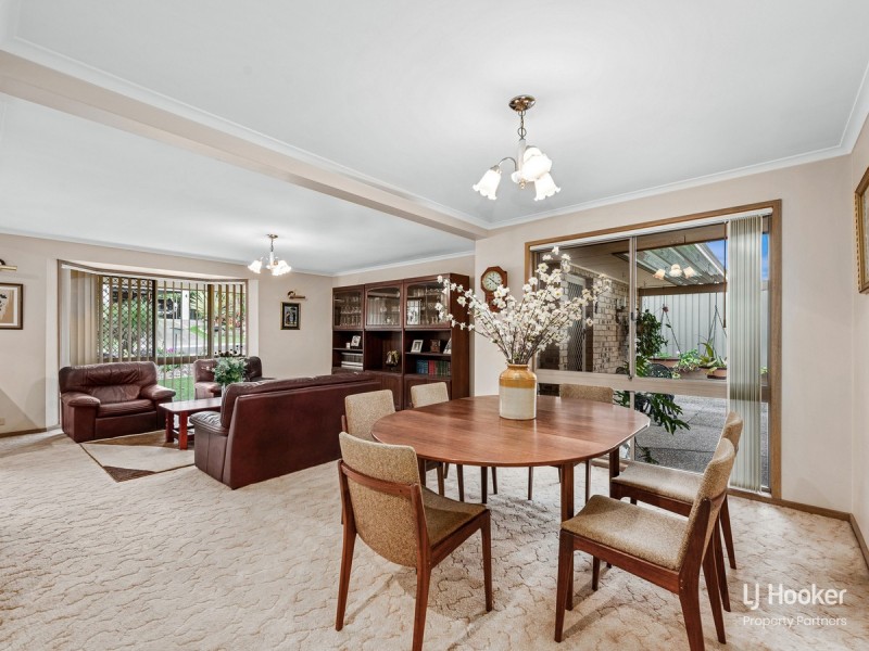 12 Pindari Crescent, Wishart QLD 4122