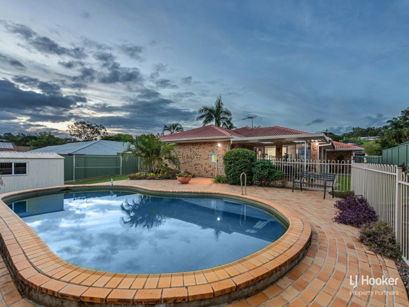 12 Pindari Crescent, Wishart QLD 4122