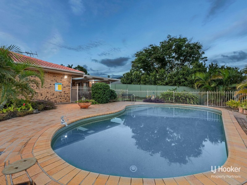 12 Pindari Crescent, Wishart QLD 4122