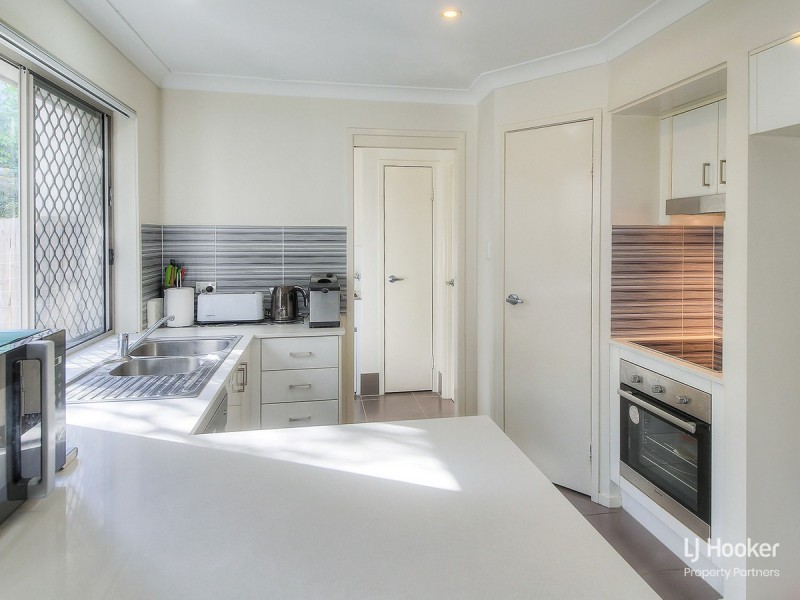 2/88 Candytuft Place, Calamvale QLD 4116