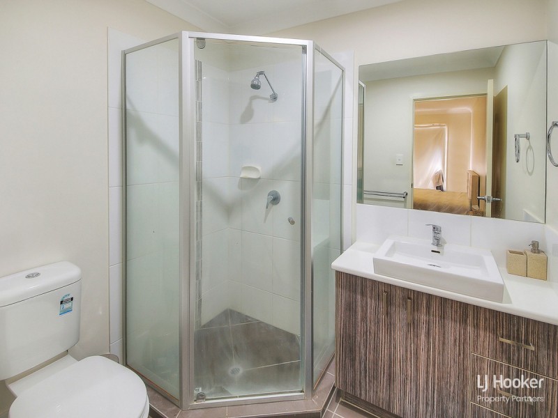 2/88 Candytuft Place, Calamvale QLD 4116