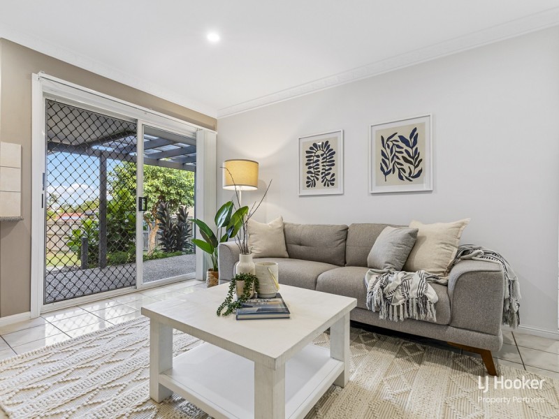 26 Eden Elm Street, Calamvale QLD 4116