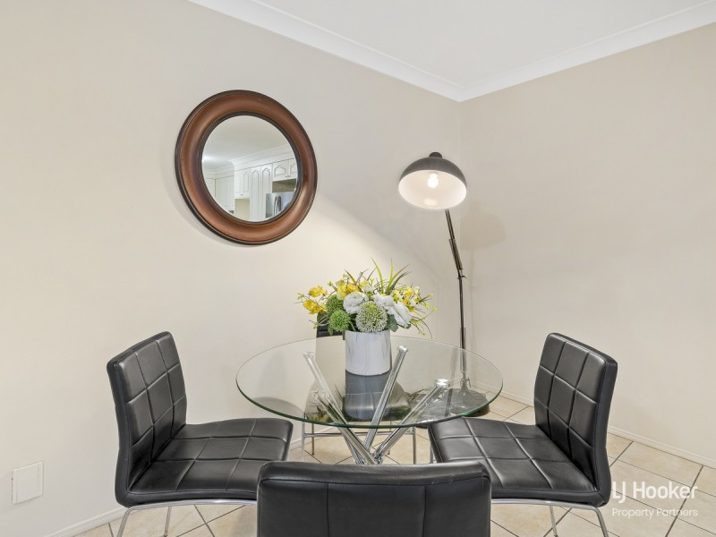 121 Bordeaux Street, Eight Mile Plains QLD 4113