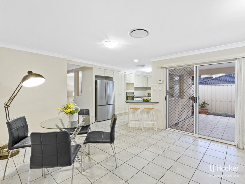 121 Bordeaux Street, Eight Mile Plains QLD 4113