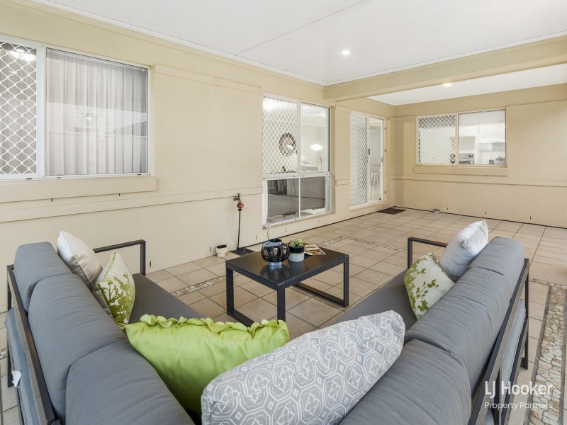 121 Bordeaux Street, Eight Mile Plains QLD 4113