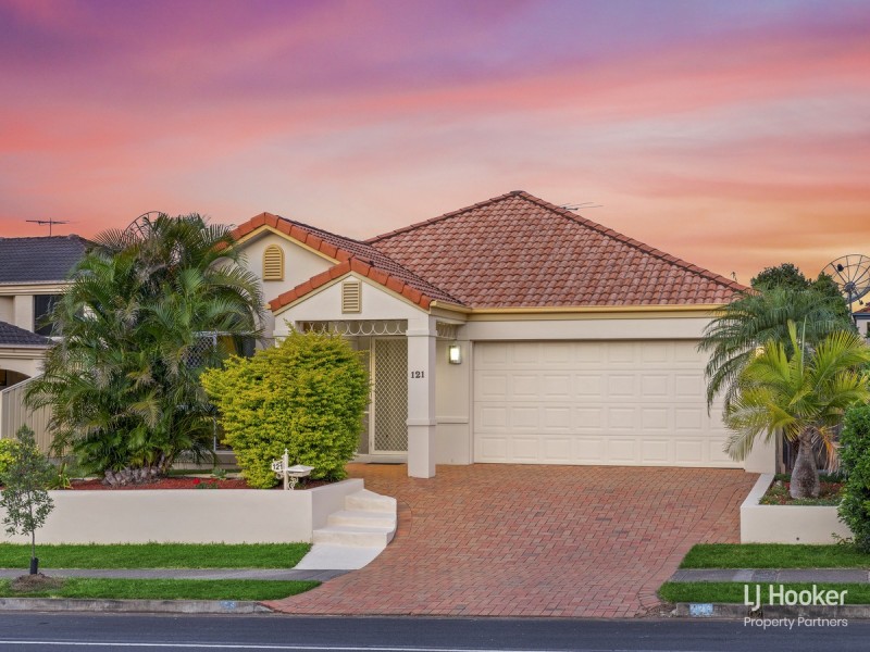 121 Bordeaux Street, Eight Mile Plains QLD 4113