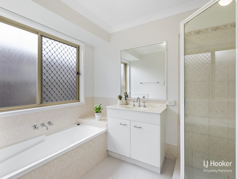 11 Montana Place, Calamvale QLD 4116