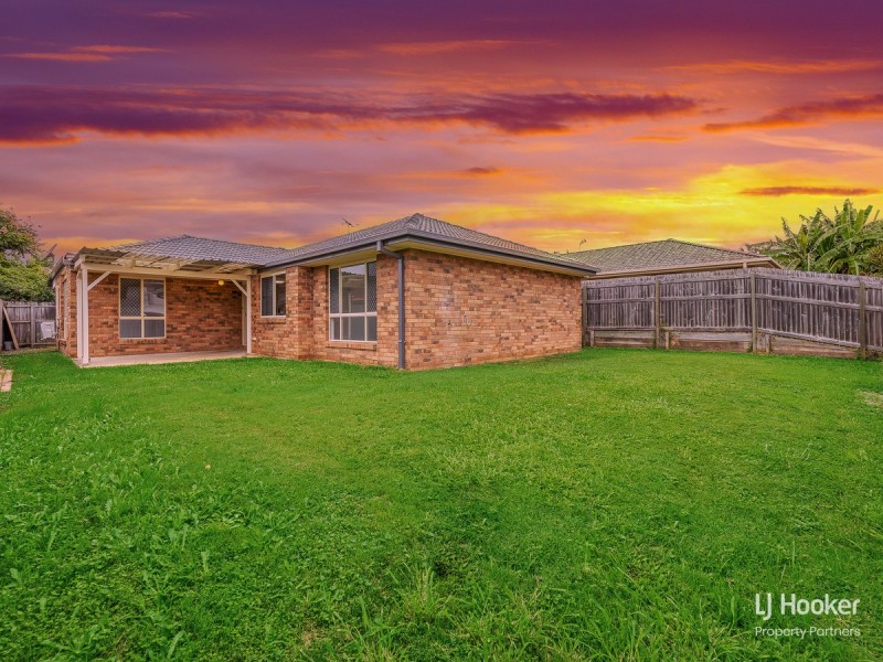 11 Montana Place, Calamvale QLD 4116