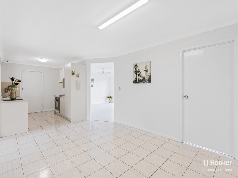 35 Solandra Crescent, Calamvale QLD 4116