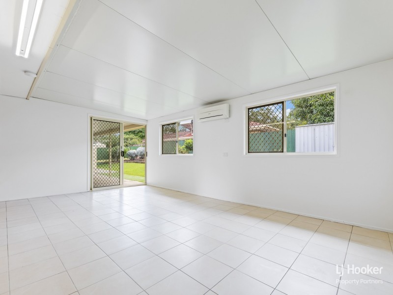 35 Solandra Crescent, Calamvale QLD 4116