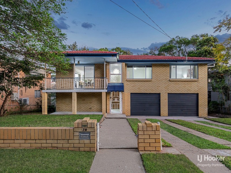 20 Menkira Street, Mansfield QLD 4122