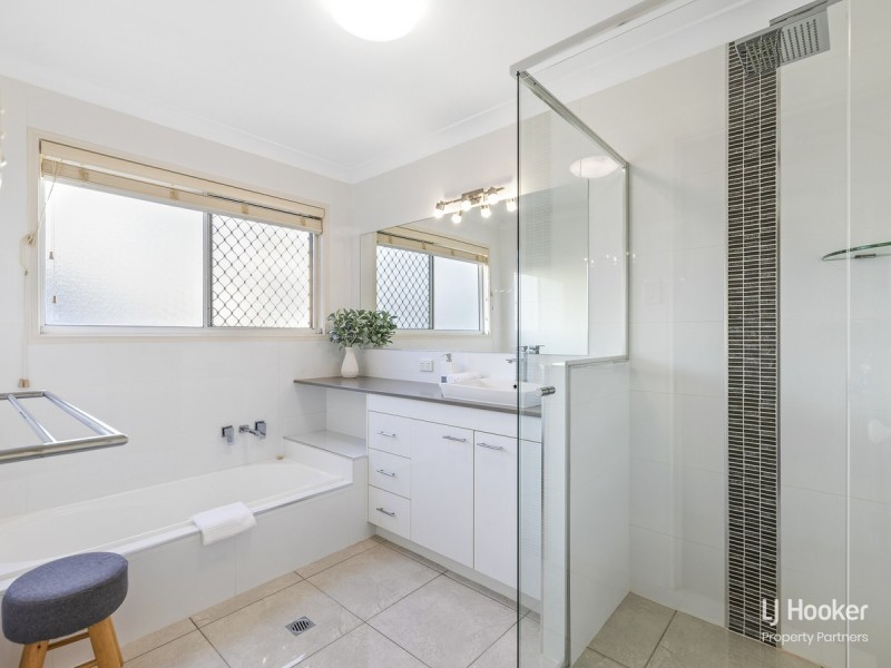 20 Liquidambar Place, Stretton QLD 4116