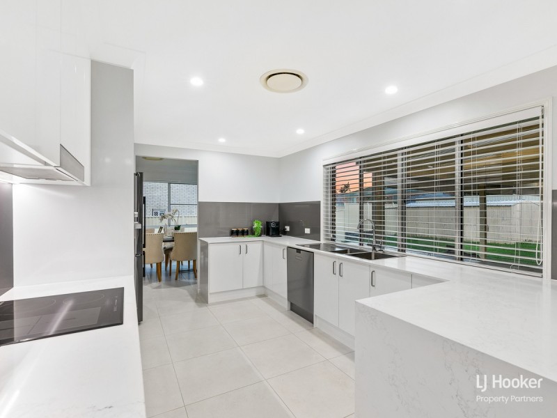 12 Gunee Place, Parkinson QLD 4115