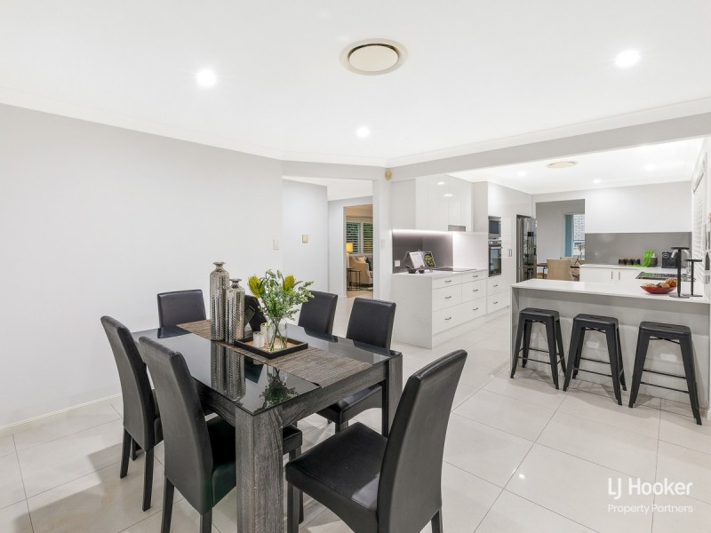 12 Gunee Place, Parkinson QLD 4115