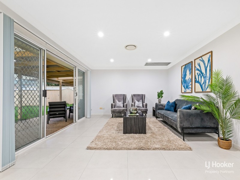 12 Gunee Place, Parkinson QLD 4115