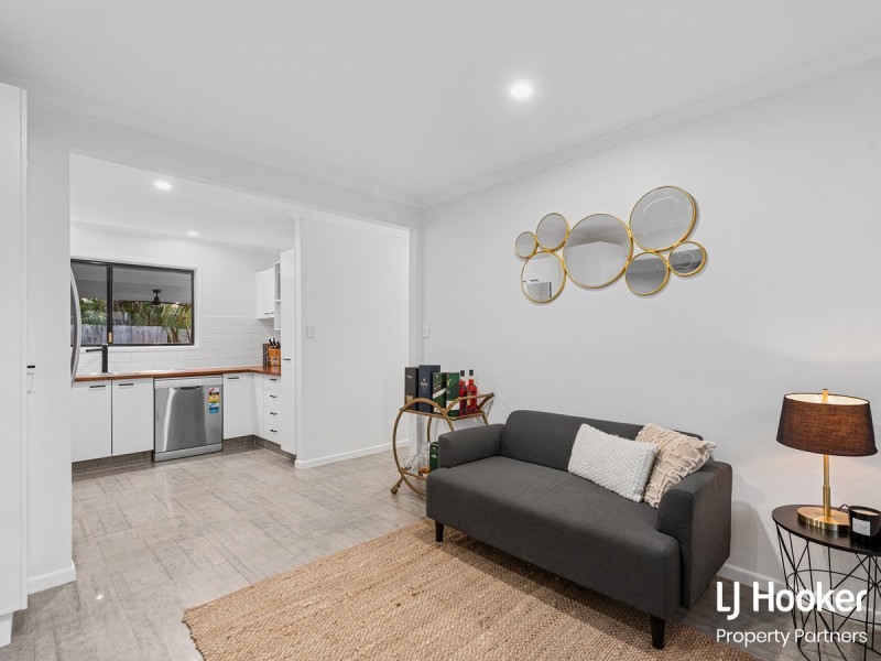 9 Curringa Street, Mansfield QLD 4122