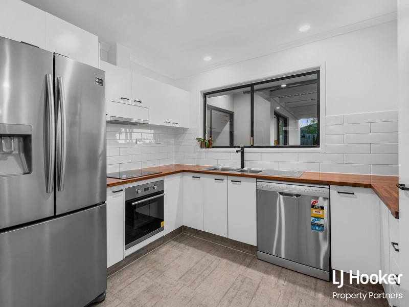 9 Curringa Street, Mansfield QLD 4122