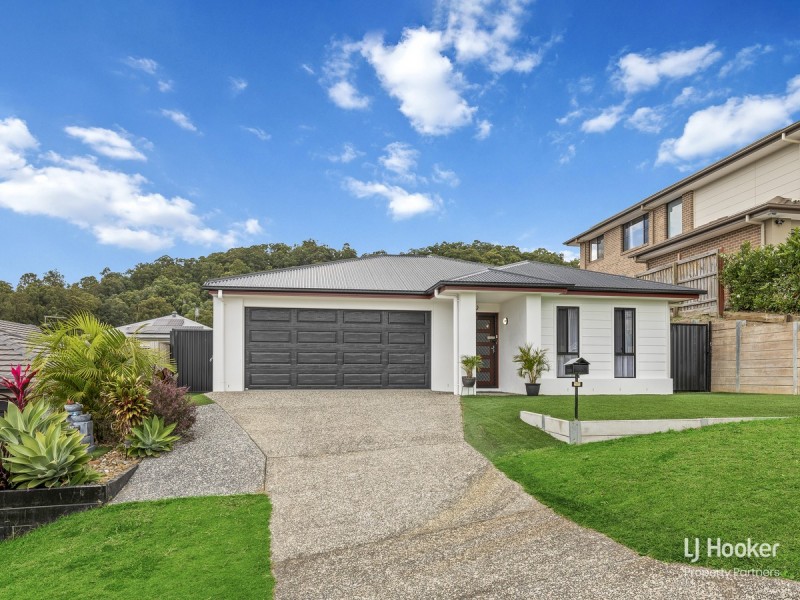51 Hoop Pine Circuit, Maudsland QLD 4210