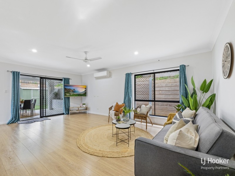 51 Hoop Pine Circuit, Maudsland QLD 4210