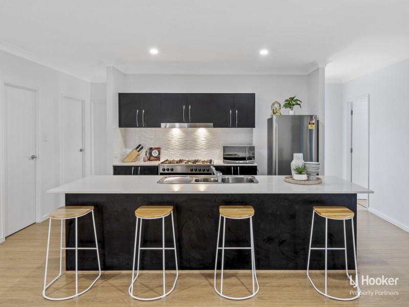51 Hoop Pine Circuit, Maudsland QLD 4210