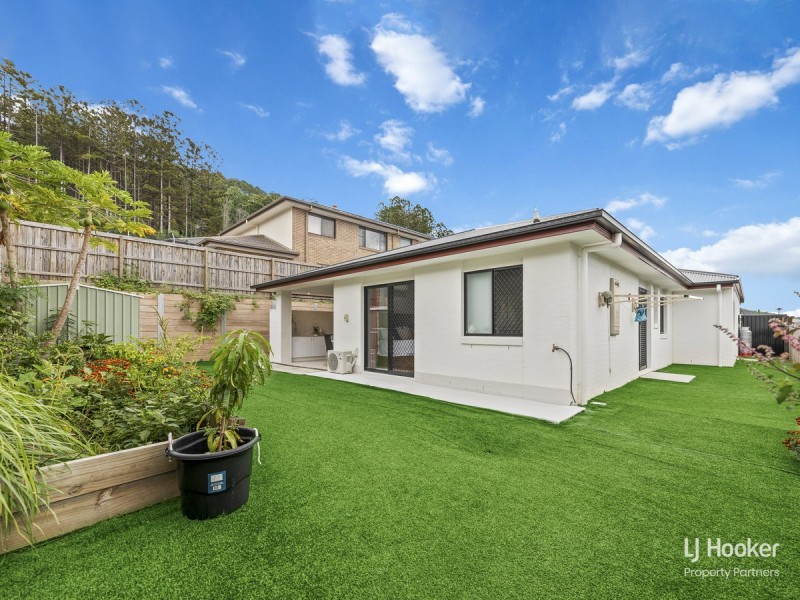 51 Hoop Pine Circuit, Maudsland QLD 4210