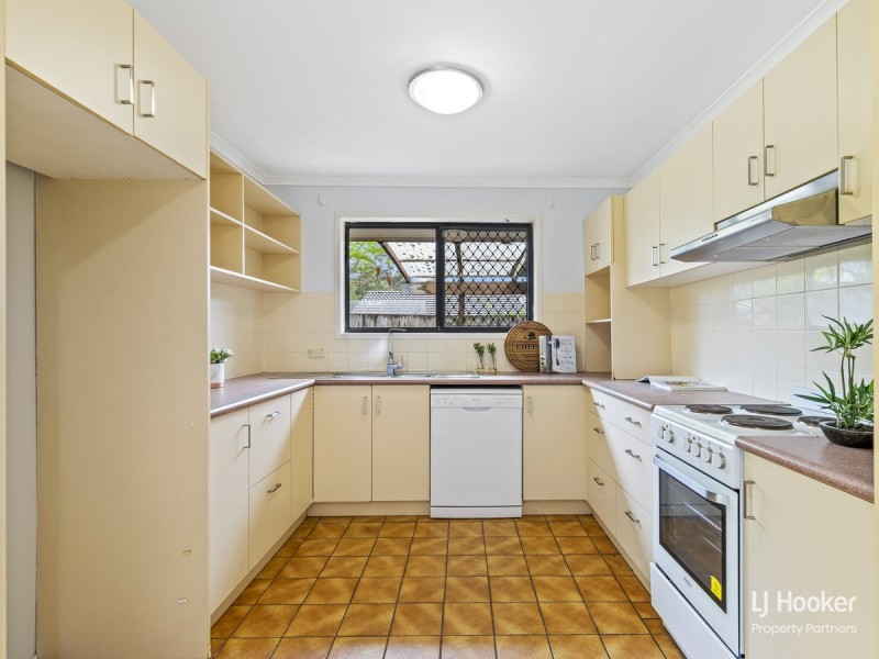 6 Avenell Street, Wishart QLD 4122