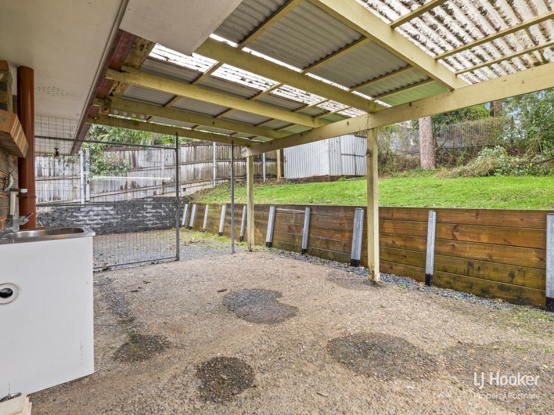 6 Avenell Street, Wishart QLD 4122