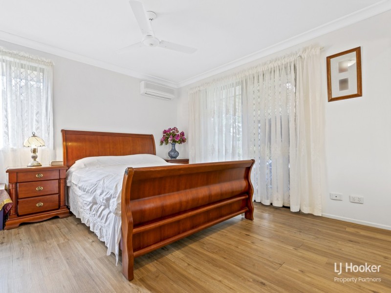 8 Brookfield Court, Parkinson QLD 4115