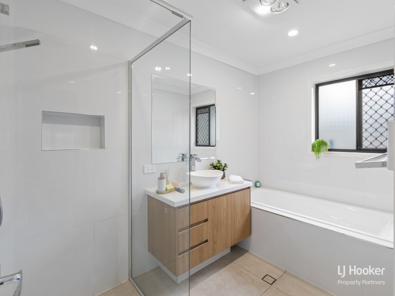 42 Alan Crescent, Eight Mile Plains QLD 4113