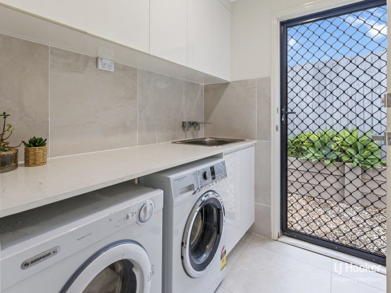 42 Alan Crescent, Eight Mile Plains QLD 4113