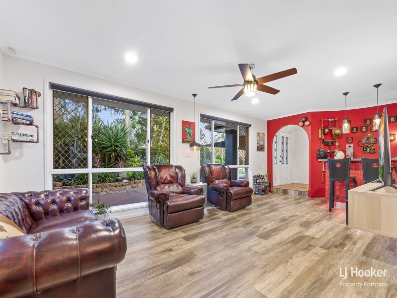 12 Galliano Court, Calamvale QLD 4116